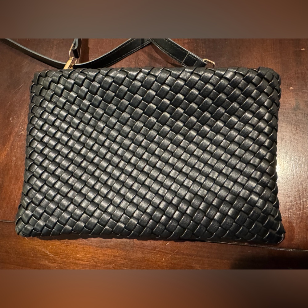 Melie Bianco Black Woven Clutch by Anthropologie - Picture 4 of 7